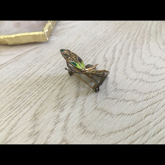 • VTG Butterfly Brooch • - Picture 7 of 8